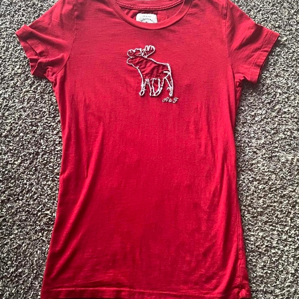 Vintage Y2K Abercrombie & Fitch Red Baby Tee Moose Applique Large Slim Fit